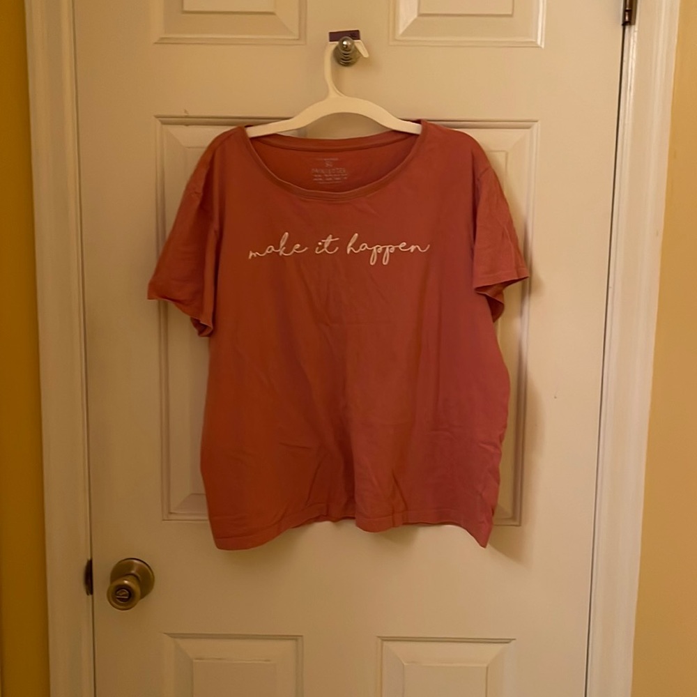 XL pink t shirt
